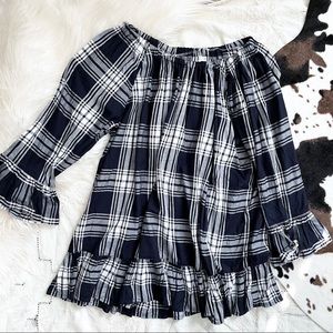 For the Republic Size Small Off The Shoulder Ruffle Hem Top